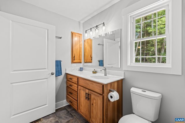 230 FOX HOLLOW RD, Ruckersville, VA 22968