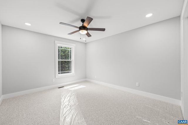 230 FOX HOLLOW RD, Ruckersville, VA 22968