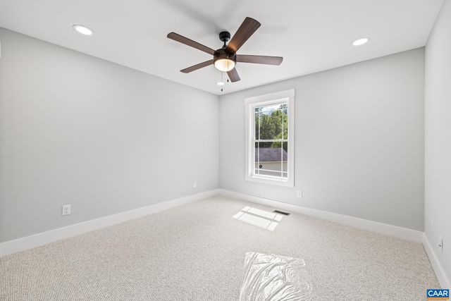 230 FOX HOLLOW RD, Ruckersville, VA 22968
