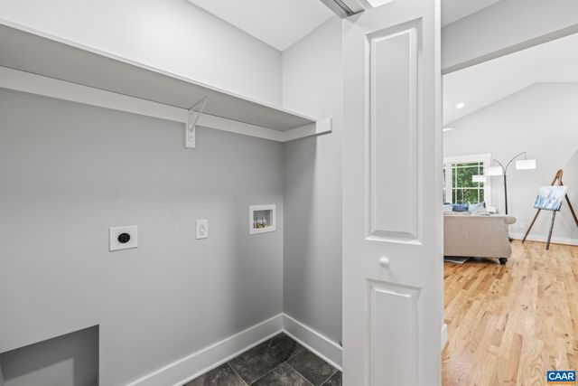 230 FOX HOLLOW RD, Ruckersville, VA 22968