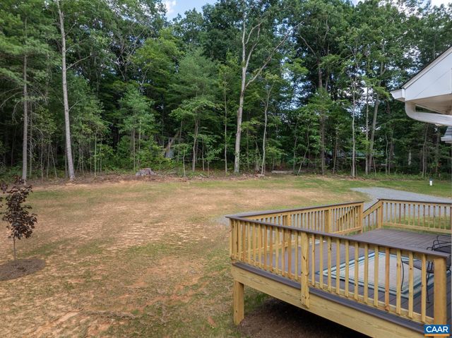230 FOX HOLLOW RD, Ruckersville, VA 22968