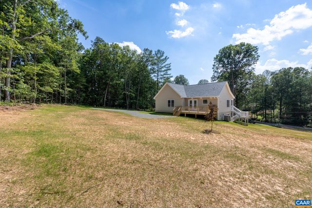 230 FOX HOLLOW RD, Ruckersville, VA 22968