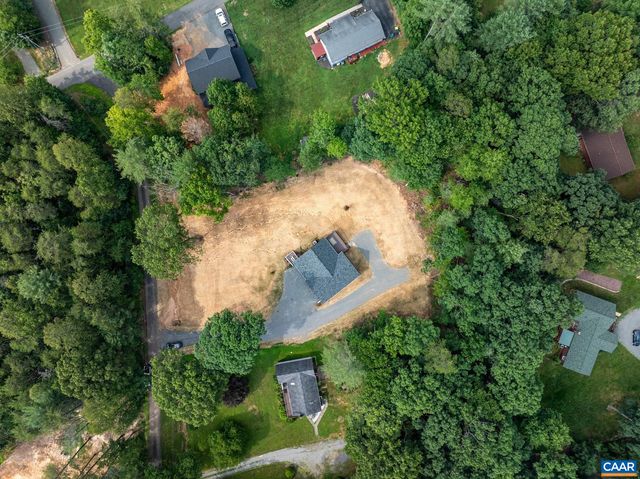 230 FOX HOLLOW RD, Ruckersville, VA 22968