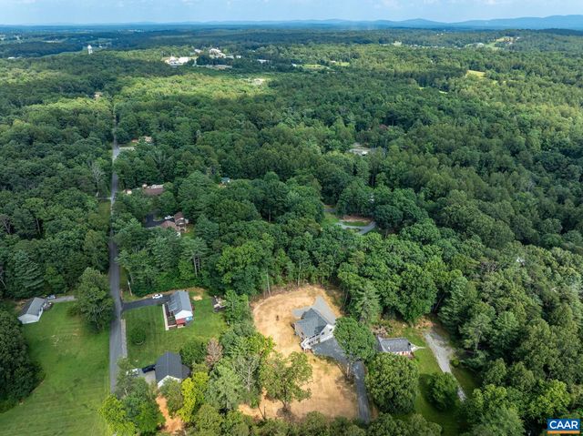 230 FOX HOLLOW RD, Ruckersville, VA 22968