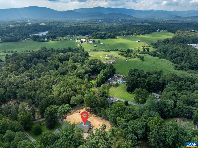 230 FOX HOLLOW RD, Ruckersville, VA 22968