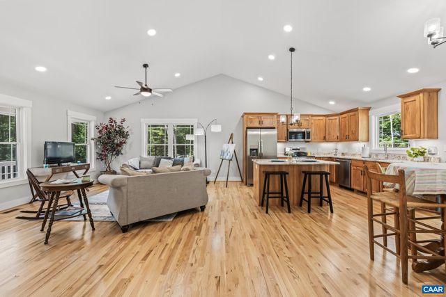 230 FOX HOLLOW RD, Ruckersville, VA 22968