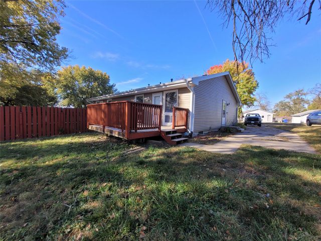 4613 SE 3rd Court, Des Moines, IA 50315