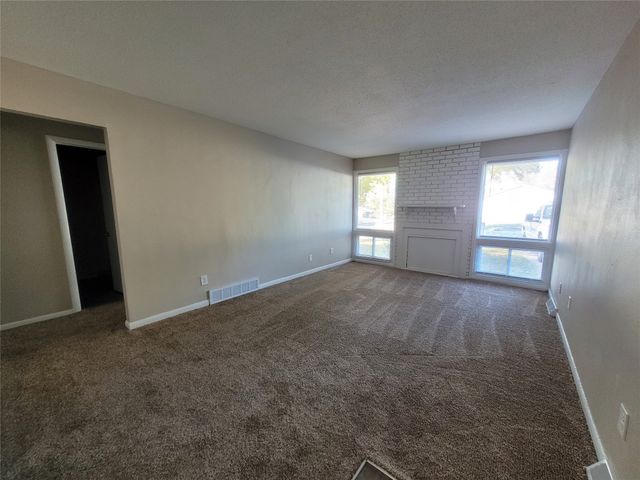 4613 SE 3rd Court, Des Moines, IA 50315