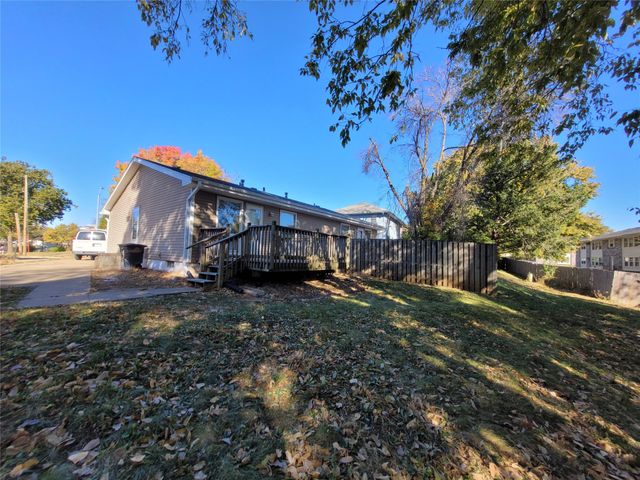 4613 SE 3rd Court, Des Moines, IA 50315
