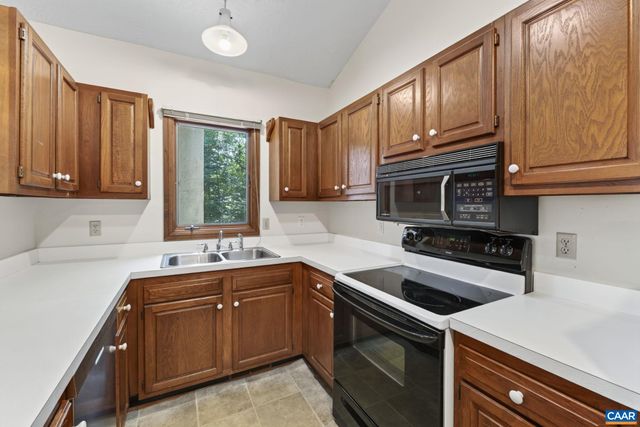9 TIMBERLAKE TER, Palmyra, VA 22963