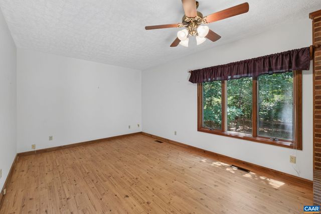 9 TIMBERLAKE TER, Palmyra, VA 22963