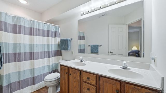 4421 W Shenandoah Circle, Fort Wayne, IN 46835