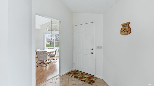 4421 W Shenandoah Circle, Fort Wayne, IN 46835