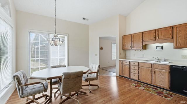 4421 W Shenandoah Circle, Fort Wayne, IN 46835