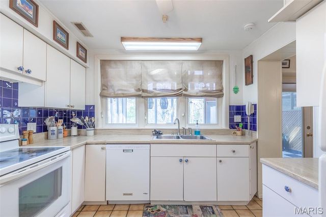 225 S 6th Street, Poplar Bluff, MO 63901