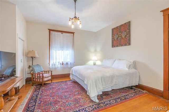 225 S 6th Street, Poplar Bluff, MO 63901