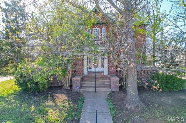 225 S 6th Street, Poplar Bluff, MO 63901