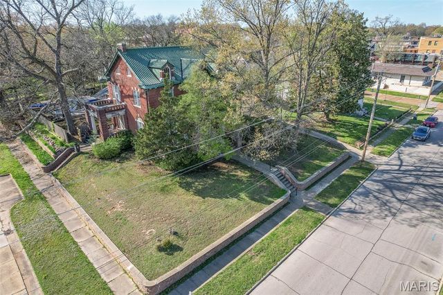 225 S 6th Street, Poplar Bluff, MO 63901