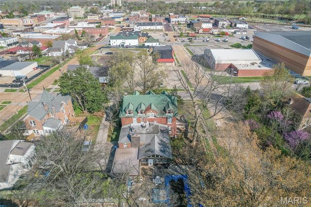 225 S 6th Street, Poplar Bluff, MO 63901