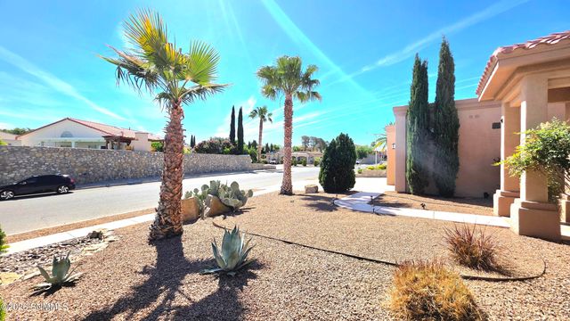 2897 Cheyenne Drive, Las Cruces, NM 88011