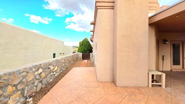 2897 Cheyenne Drive, Las Cruces, NM 88011