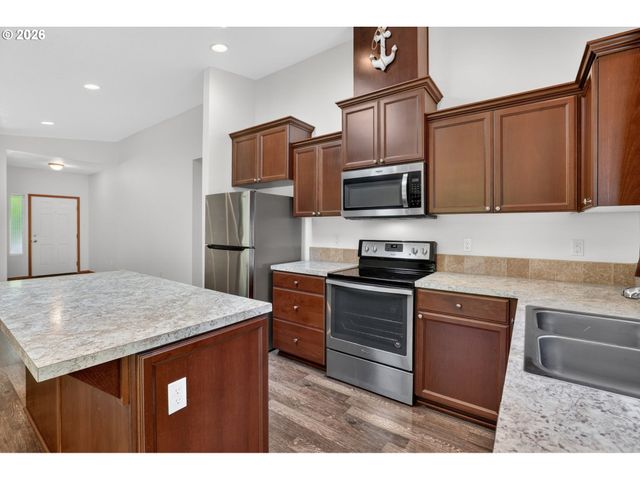 6805 BOLAND Way, Otter Rock, OR 97369