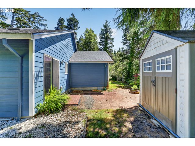 6805 BOLAND Way, Otter Rock, OR 97369