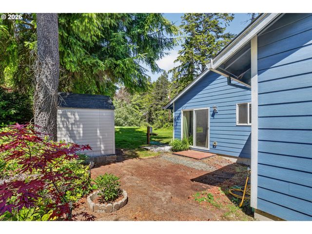 6805 BOLAND Way, Otter Rock, OR 97369