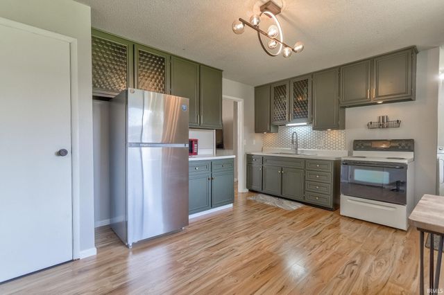 1908 Newton Avenue, Evansville, IN 47715