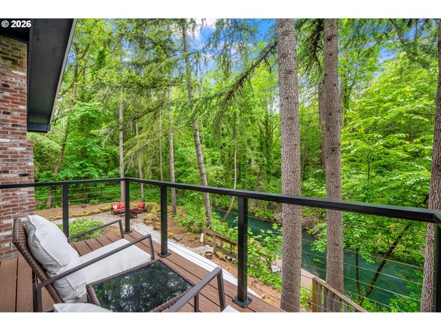 18148 PIONEER Ct, Lake Oswego, OR 97034