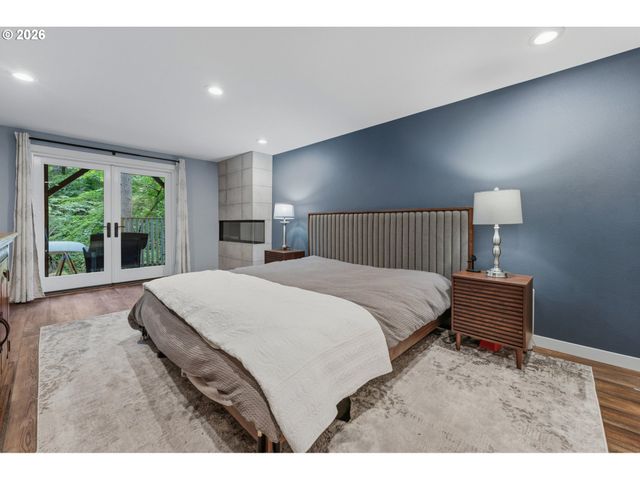 18148 PIONEER Ct, Lake Oswego, OR 97034