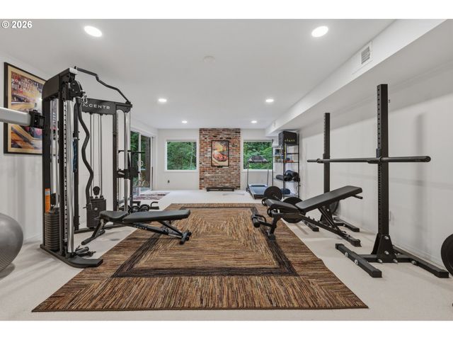 18148 PIONEER Ct, Lake Oswego, OR 97034
