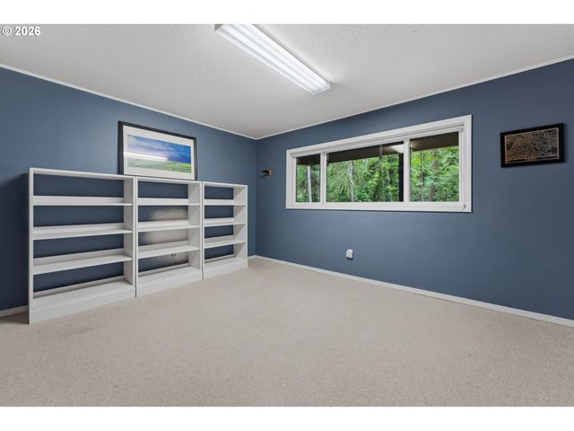 18148 PIONEER Ct, Lake Oswego, OR 97034