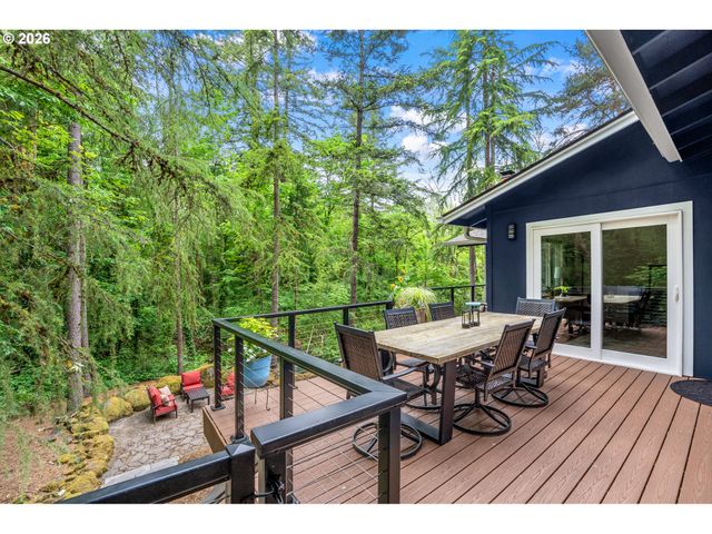 18148 PIONEER Ct, Lake Oswego, OR 97034