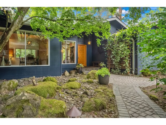 18148 PIONEER Ct, Lake Oswego, OR 97034