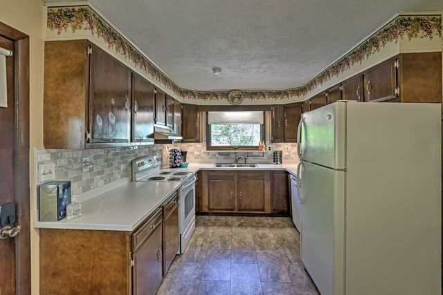 1477 County Road 132, Romulus, NY 14521