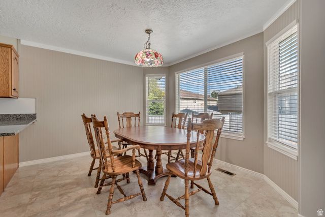 634 W 2325 N, Layton, UT 84041