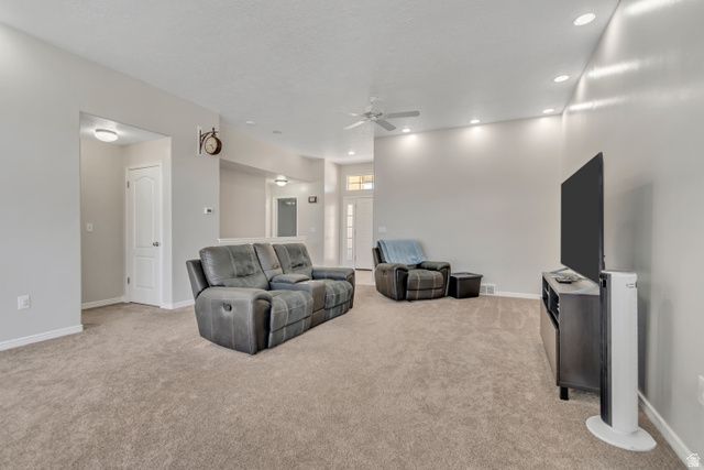 634 W 2325 N, Layton, UT 84041