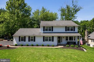 824 QUEENS DR, Yardley, PA 19067