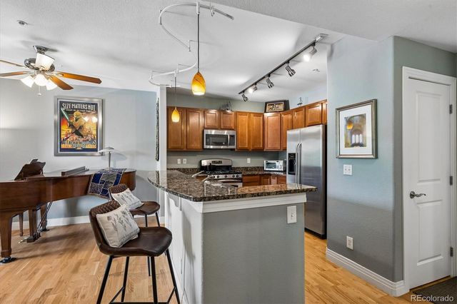 9079 E Panorama Circle 102, Englewood, CO 80112