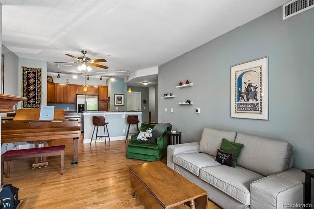 9079 E Panorama Circle 102, Englewood, CO 80112