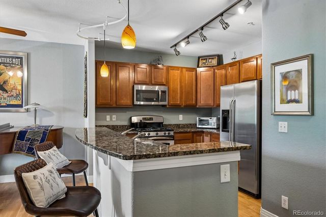 9079 E Panorama Circle 102, Englewood, CO 80112