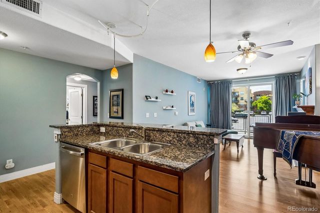 9079 E Panorama Circle 102, Englewood, CO 80112