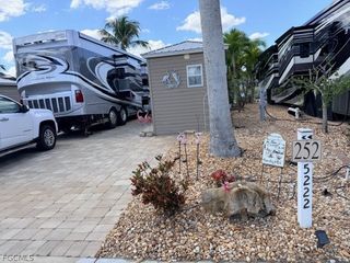 5222 Pineland Daisy TRL, Fort Myers, FL 33905