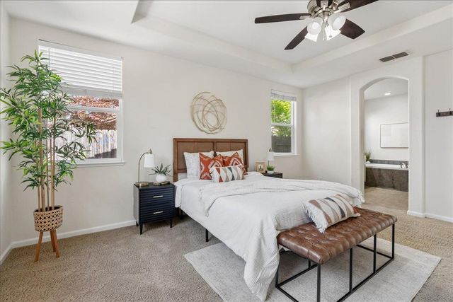 1325 Appaloosa Ct, Auburn, CA 95603