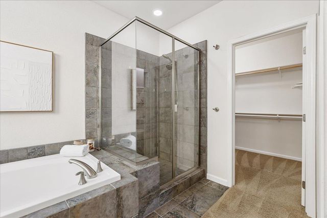 1325 Appaloosa Ct, Auburn, CA 95603