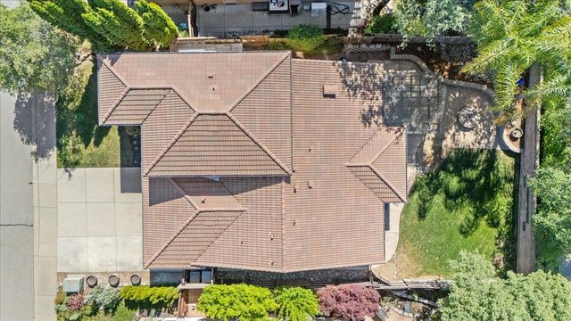 1325 Appaloosa Ct, Auburn, CA 95603