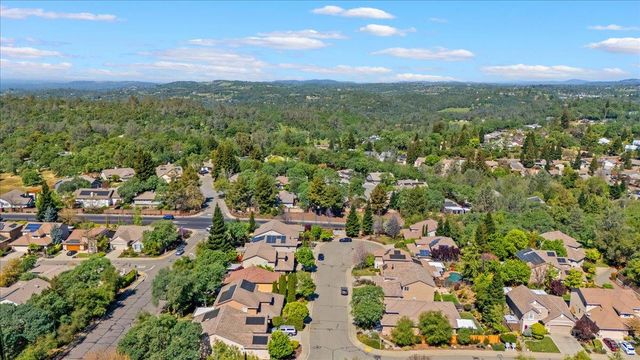1325 Appaloosa Ct, Auburn, CA 95603