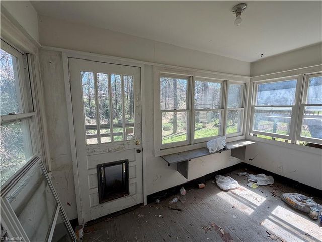 305 Lockland Avenue, Winston-salem, NC 27103