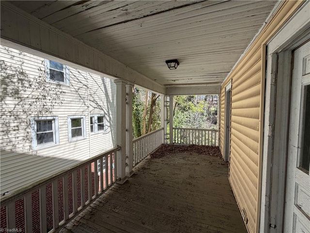 305 Lockland Avenue, Winston-salem, NC 27103